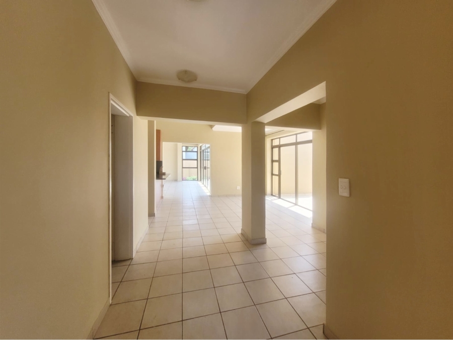 To Let 3 Bedroom Property for Rent in Kosmos North West